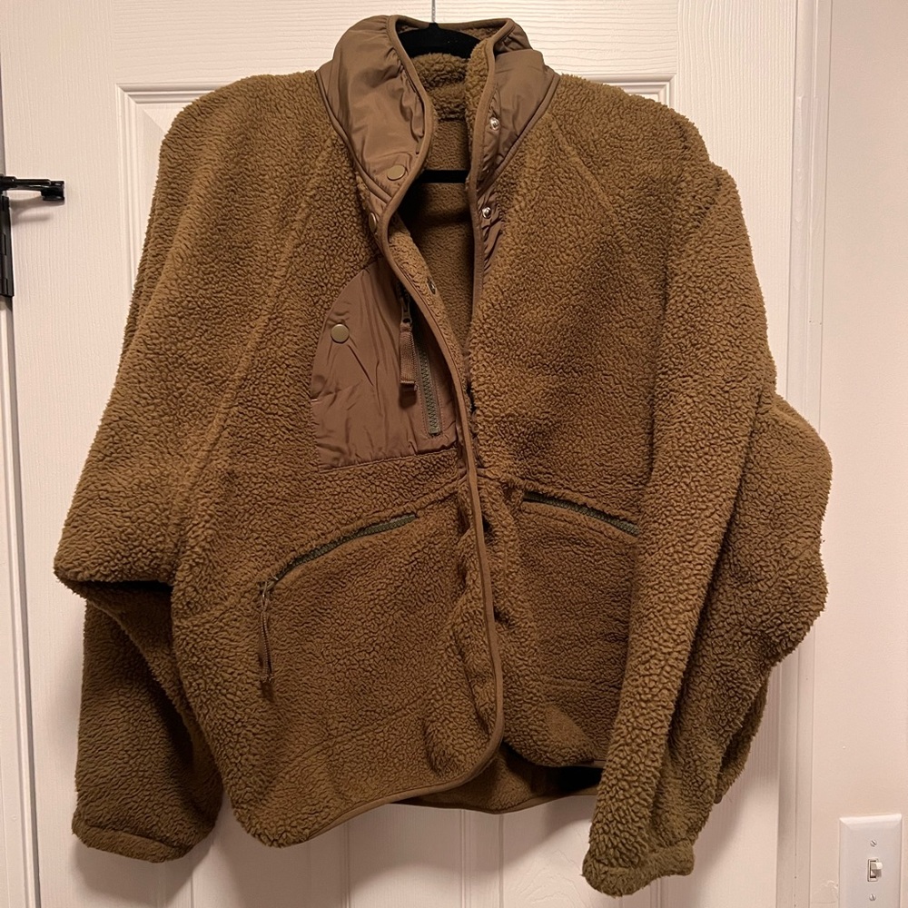 Free people hit the slopes fleece size large